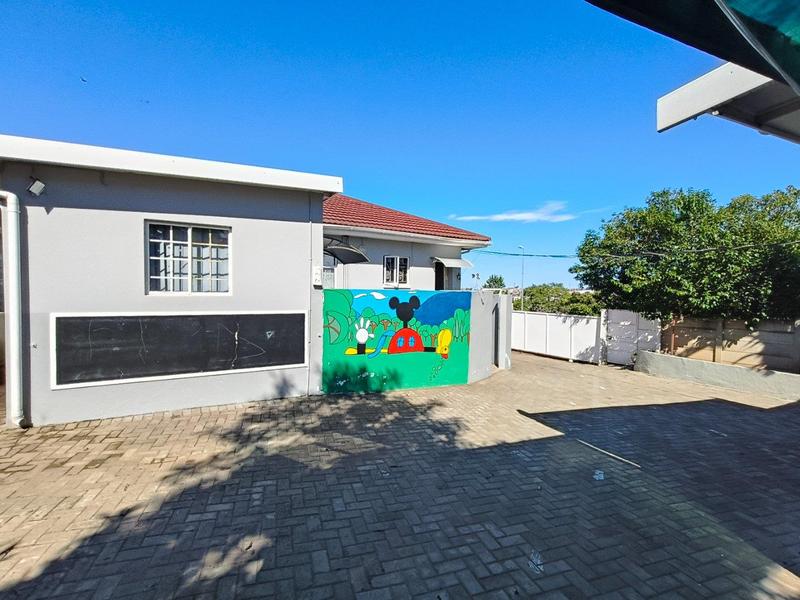 7 Bedroom Property for Sale in Mthata Eastern Cape